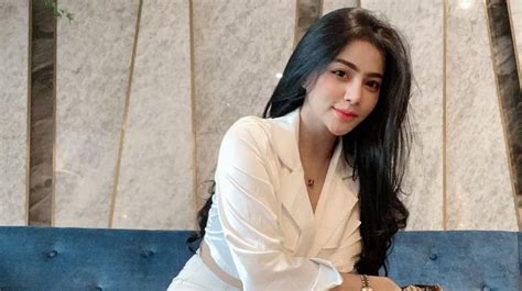 Selebgram Indonesia yang lagi viral .